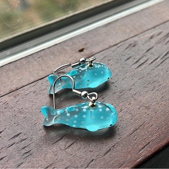 Handmade Whale shark earrings - Picture 1 of 9